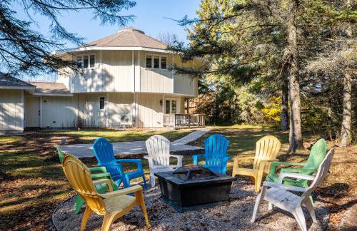 The Goat and Cherry - Dogs, Fire Pit & Hot Tub, Escape to Sister Bay! - Foto 72