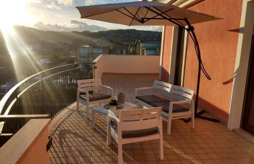 Seafront and Mountain View Penthouse - Foto 8