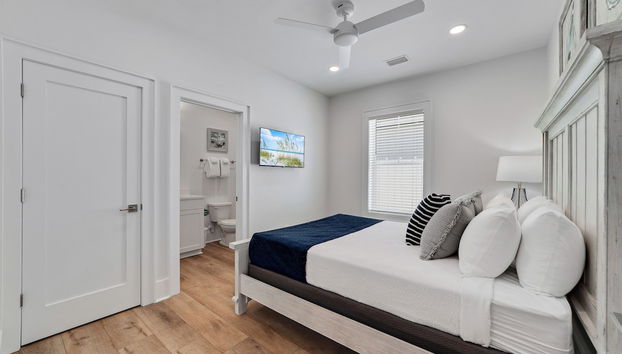 Beautiful 4 Bed, 4 Bath Home, Next to Pool & Beach - Foto 5, Habitación