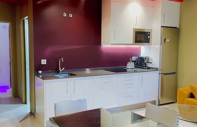 LaHola Glam Suites - Photo 34