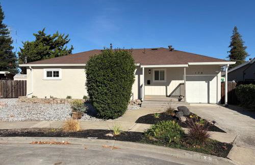 The Hayward Hearth, Serene 3BR Home, Cul-de-sac, Yard - Foto 58