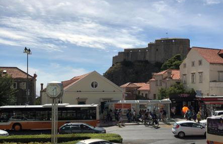 6 Tiha ulica - Foto 11