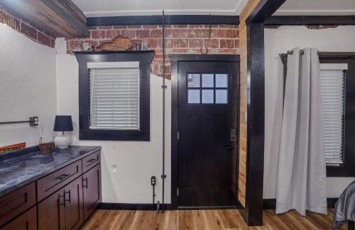 Rustic KY Retreat, Columbia House Unit B apts - Foto 3