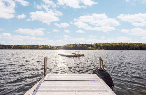 Lake Front ~ Firepit ~ Kayaks ~ SUPs ~ Yard Games - Foto 40