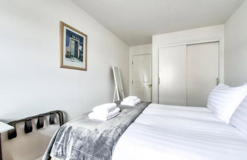 GuestReady - Stylish Apt w/ Parking near Edinburgh - Foto 27