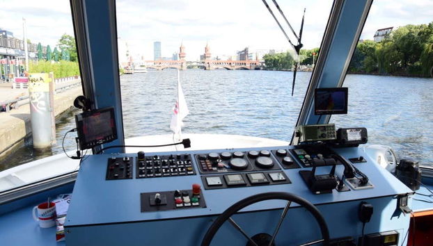 The cruise captain's post