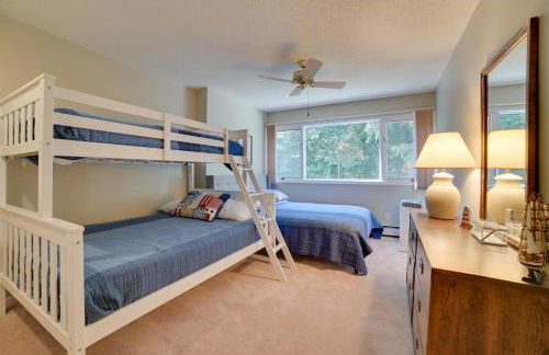 Harbor Springs Condo with Fireplace Near Skiing! - Foto 21