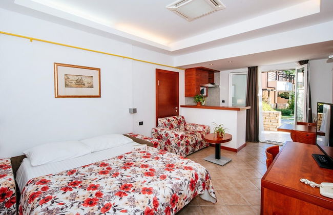 Apartments in Zaton Holiday Resort With Pool - Foto 3