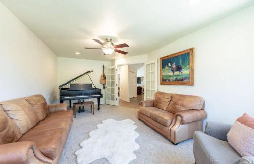 Big Family Getaway- Theater Room- BBQ- Play Room- Fire Pit - Foto 7