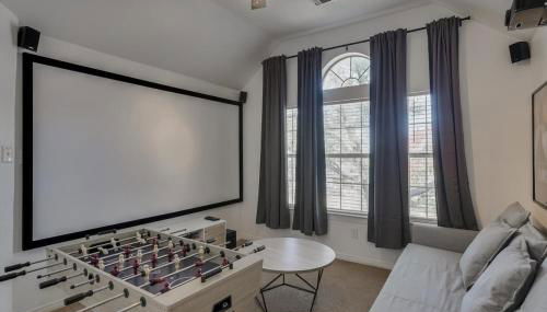 The Prestige Poolside Escape - 5BR with Cinema & Gaming - Foto 4