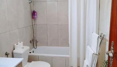 Room place to stay in Lisbon - Photo 5