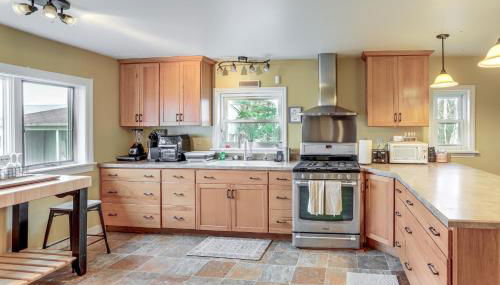 Central and Private Milan Home about 10 Mi to Sandusky! - Foto 2