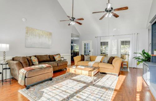 ~ 30 Mi to Atlanta - ‘The Wellness Manor’ w/ Deck! - Foto 17