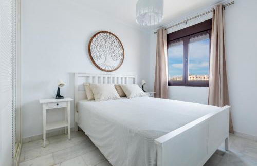 VILLA WITH 4 BEDROOMS AND PRIVATE HEATED POOL - Foto 22