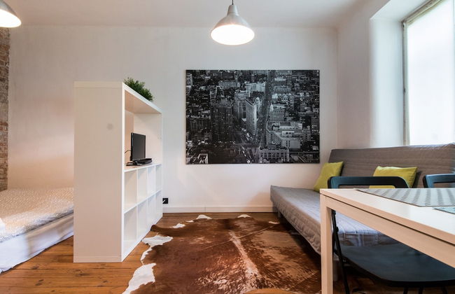 Bizzi LuxProchnika Studio - Foto 1