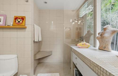 2 Level Hollywood Hills Home with First Floor Pool and Garden by Colby and Conrad - Foto 8