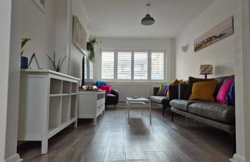 Seaside House Broadstairs by the Beach with Parking - Photo 1