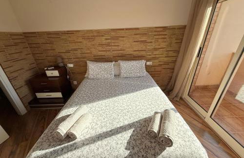 Encantador Ático a 2,6 km de la Playa - Foto 24