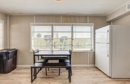 Sun-Soaked Okeechobee Retreat with Canal Views! - Foto 5