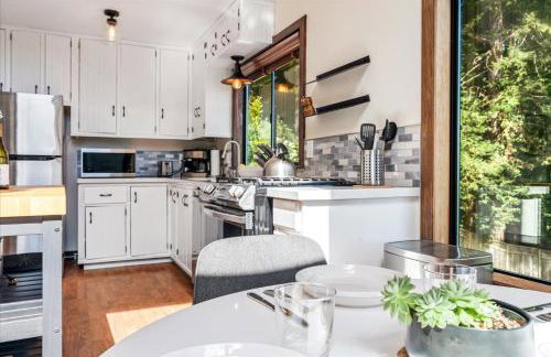 Magic Mountain Manor - Spacious Mountain Retreat - Foto 16