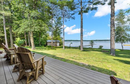 Family-Friendly 5BR House by the Lake - Foto 1