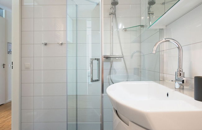 Two Room Apartment Overlooking the Harbor - Foto 51