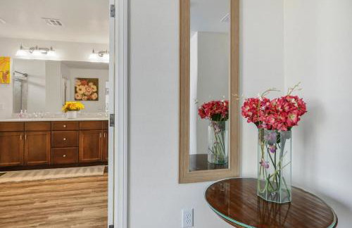 Relaxing Vegas Stay with BBQ & Games - Foto 41