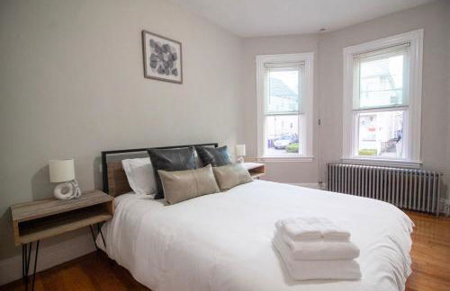 2 bedroom condo close to Boston and Cambridge with free parkings - Foto 13