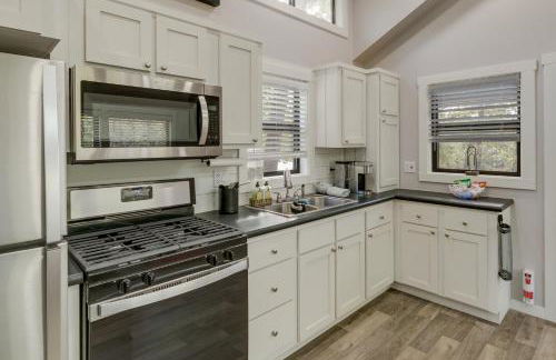 Fishing Pond Minervas Cottage in West Point! - Foto 9