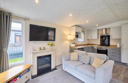 Nightingale Lodge with Hot Tub - Foto 24