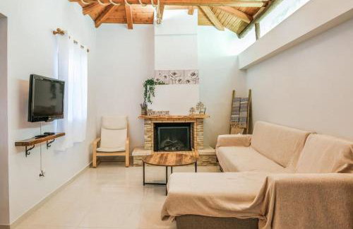 Kalderimi Traditional House - Photo 25