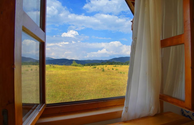 Cabin in Nature With View of the Durmitor Mountain - Foto 1