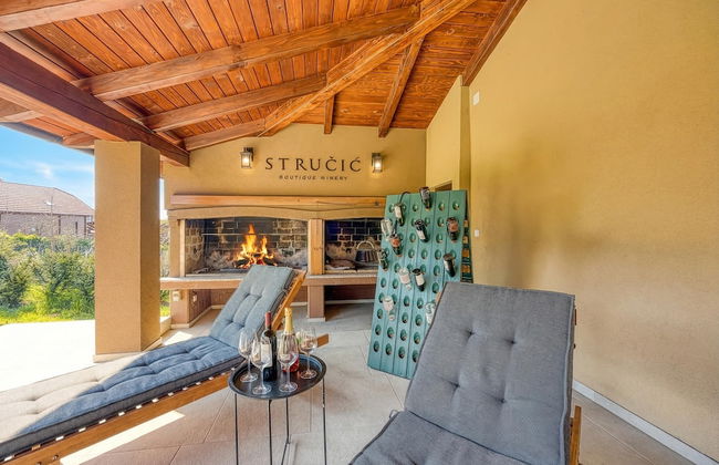 Hedonistic Vineyard Estate - Photo 31