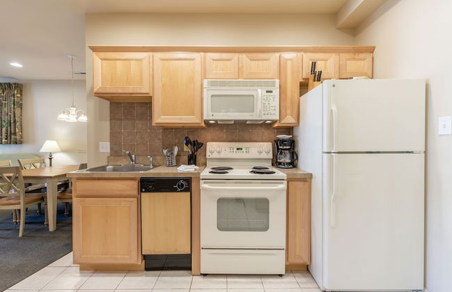 Ebb Tide Suites - Photo 12