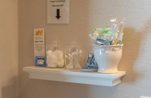 Spring Bungalow - A cozy getaway in downtown Hot Springs! - Foto 36