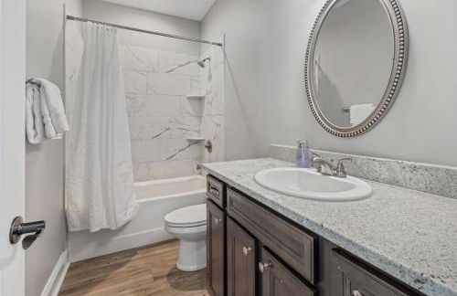 Luxury 2 Bedroom Townhouse #1 - Foto 14