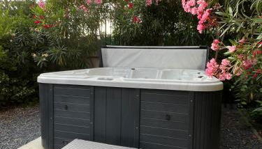 Maison La Djoon,Vue Cité, centre ville Spa Jardin - Foto 3, Garden, Garden view