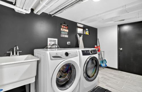 Greenway Getaway-Private Huge outdoor fun, Game,Navy - Foto 23