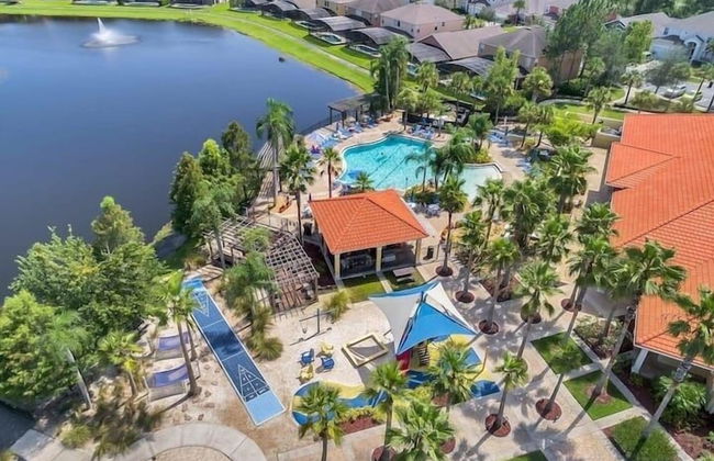 3br, 2.5ba Townhome W/ Lake View, Sunny Rear Yard 3 Bedroom Townhouse by RedAwning - Foto 15