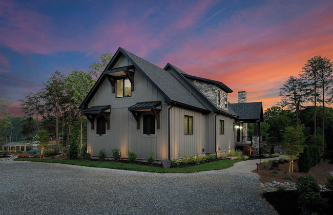 Gray Fox Lodge by Avantstay Waterslide Pool, Theater Sleeps 21 - Foto 57