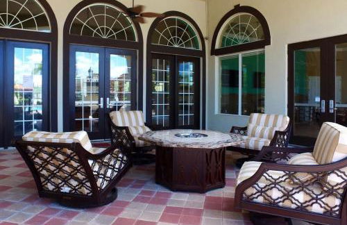 Four Bedroom w/ Screened Pool Close to Disney 4572 - Foto 70