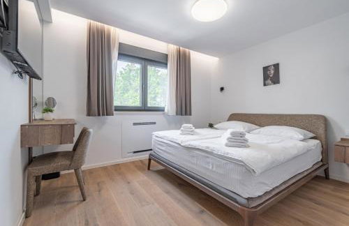 NEW! Luxury Villa Carlotte with 11m pool - Foto 31