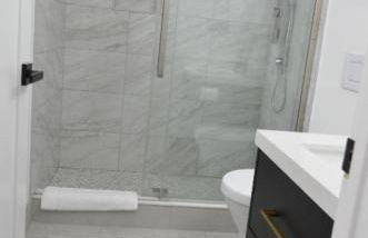 Dimond Abode Vacation Rental, Oakland California Dimond District - Photo 51