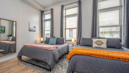 Prime OTR, 3 Lux Queen Beds, Two 55in TVs, Steps to TQL, Findlay Market, Light Rail, Fast Wifi - Foto 3