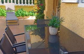 Adosado/casa con terraza y buhardilla. Playa El Perelló - Foto 16