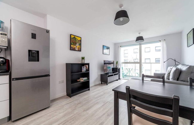 Riverside Retreat Modern Flat in Brentford - Foto 6