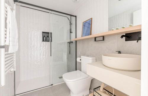 Espectacular piso cerca al parque del Retiro - Foto 16