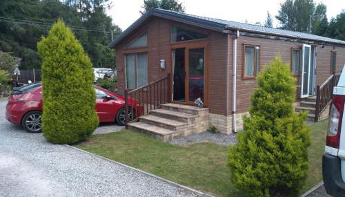 Squirrel Lodge - Photo 1