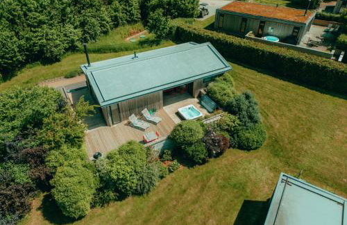 Deer Leap, Strawberryfield Park - Photo 16