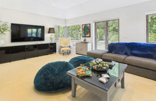 3 beds Luxury Family Home with Self-Check in & Direct Train to London - Foto 15